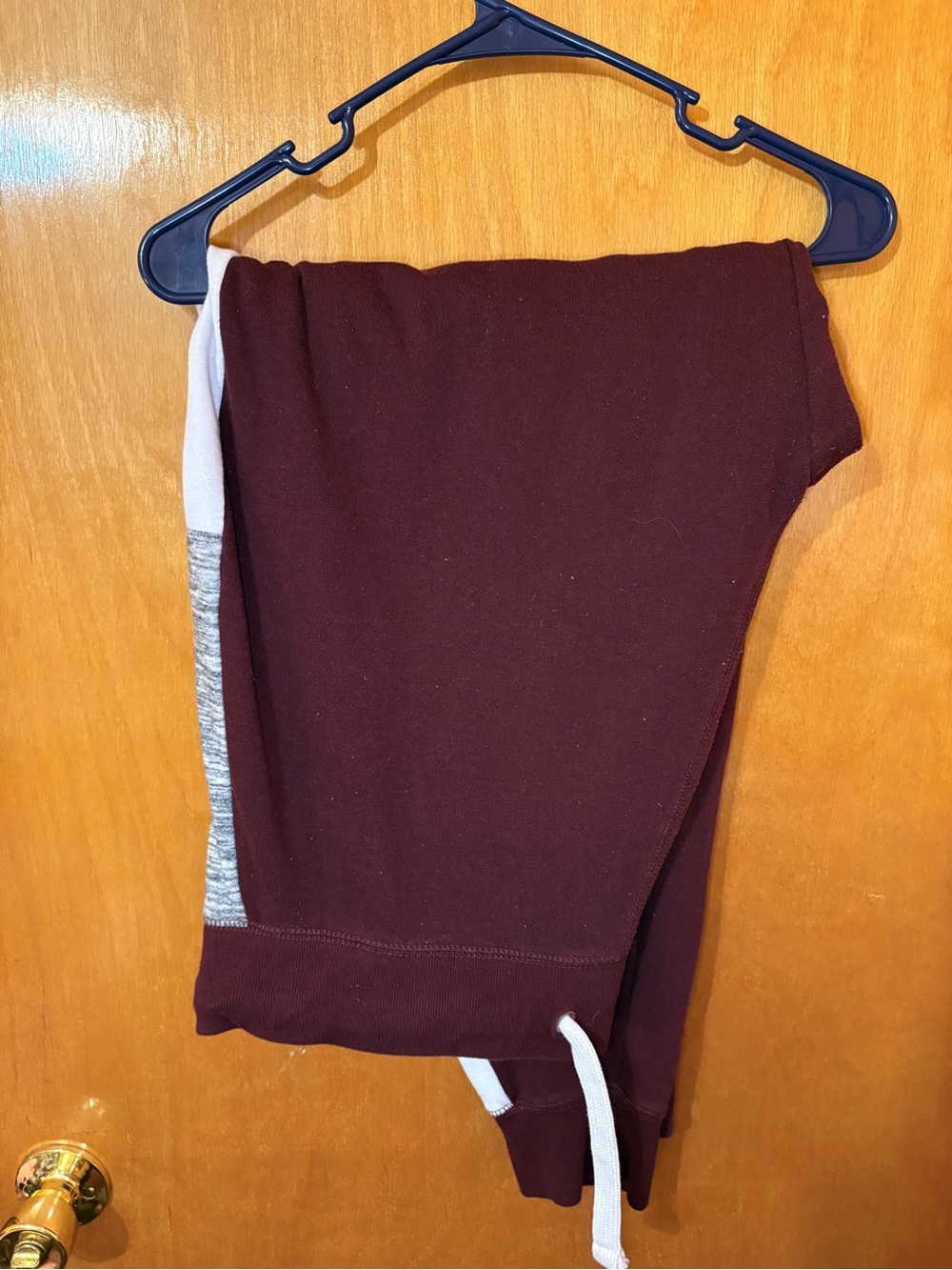 Fashion nova maroon jogger sweatpants size 2XL